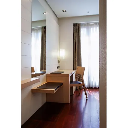 Mozart Hotel 3*