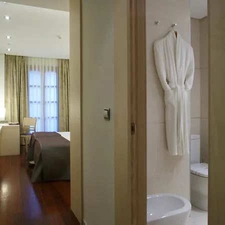 Mozart Hotel 3*